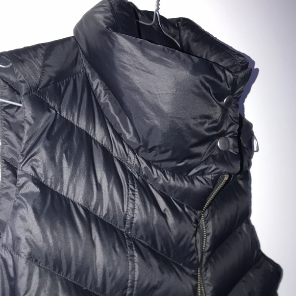 Patagonia ❄️WINTER SALE❄️ down puffer vest - Picture 5 of 8